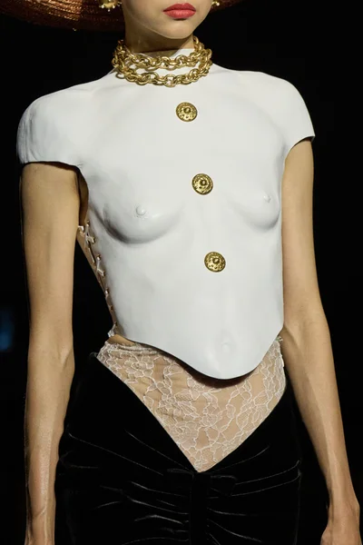 Look 14